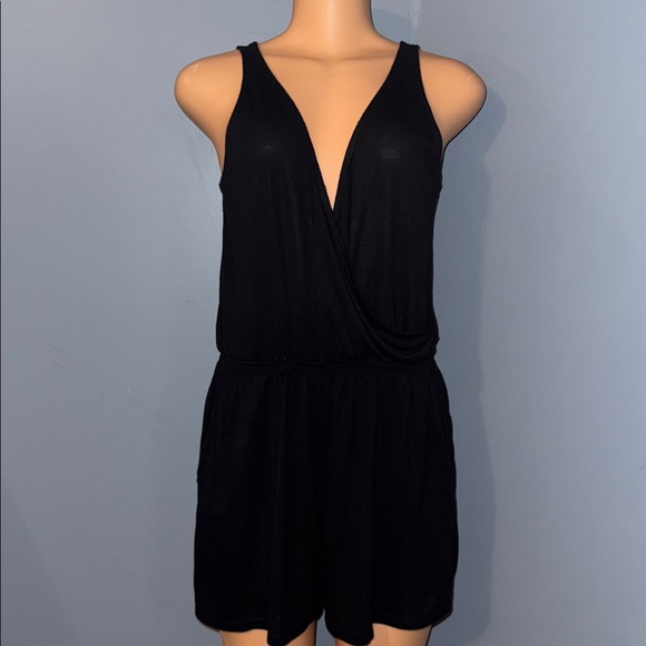 H&M Pants - H&M Black Sleeveless Romper - Size Small